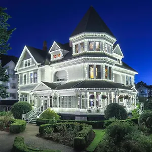the-gatsby-mansion.hotels-victoria.net/