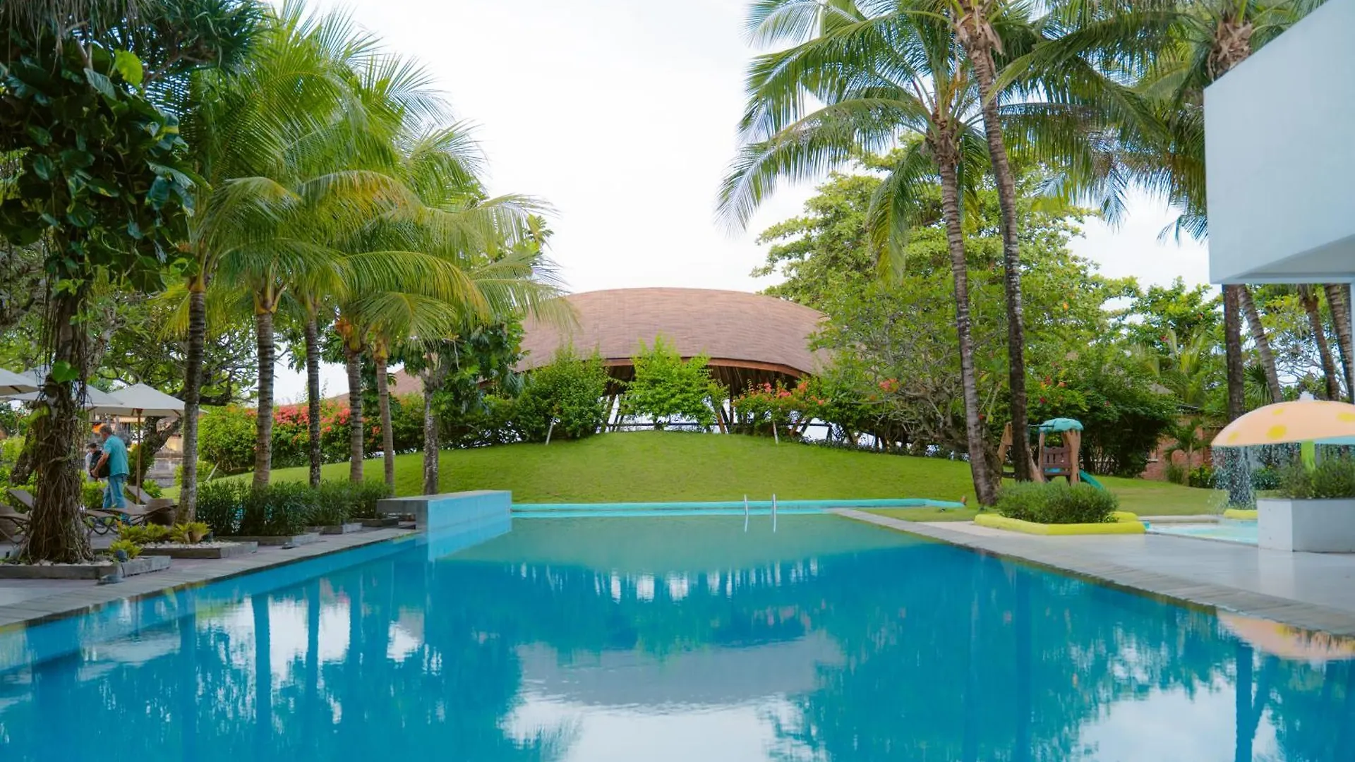 Tijili Hotel Benoa Nusa Dua  4*, Nusa Dua (Bali)